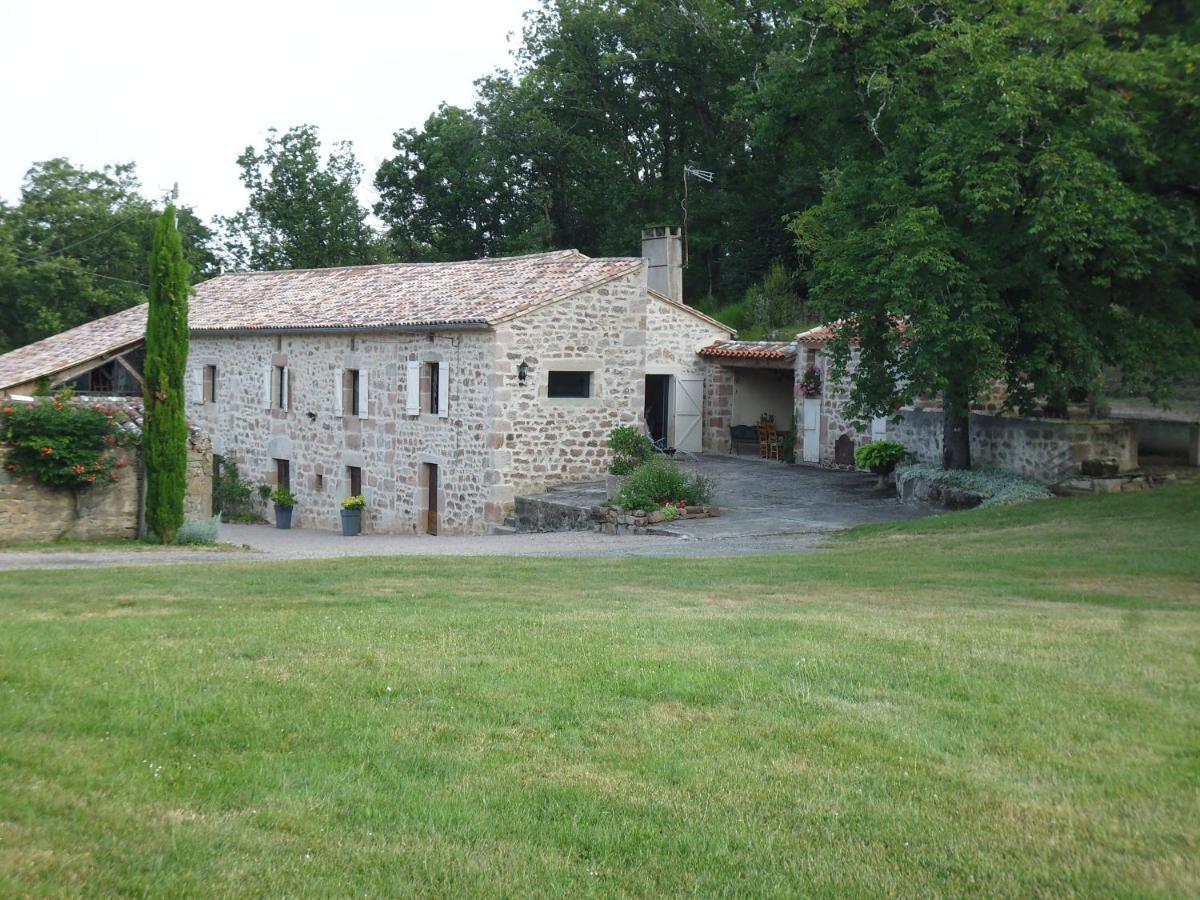 La Fleur De Lys Bed & Breakfast Roussayrolles Bagian luar foto